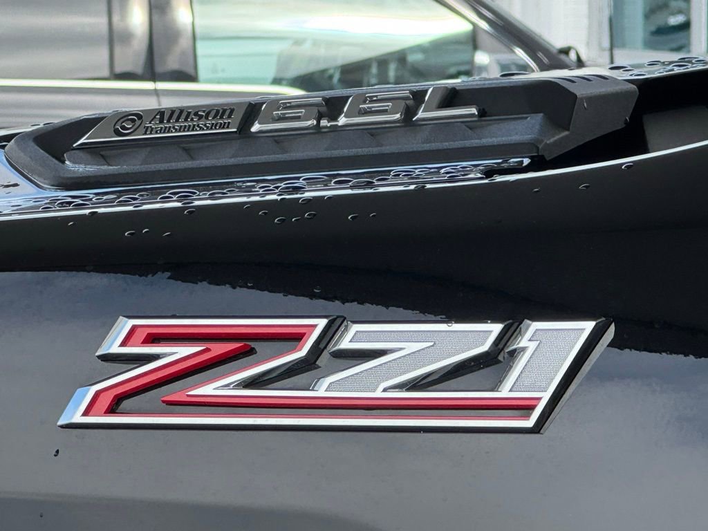 Used 2024 Chevrolet Silverado 2500 LTZ w/ LTZ Convenience Package image 5