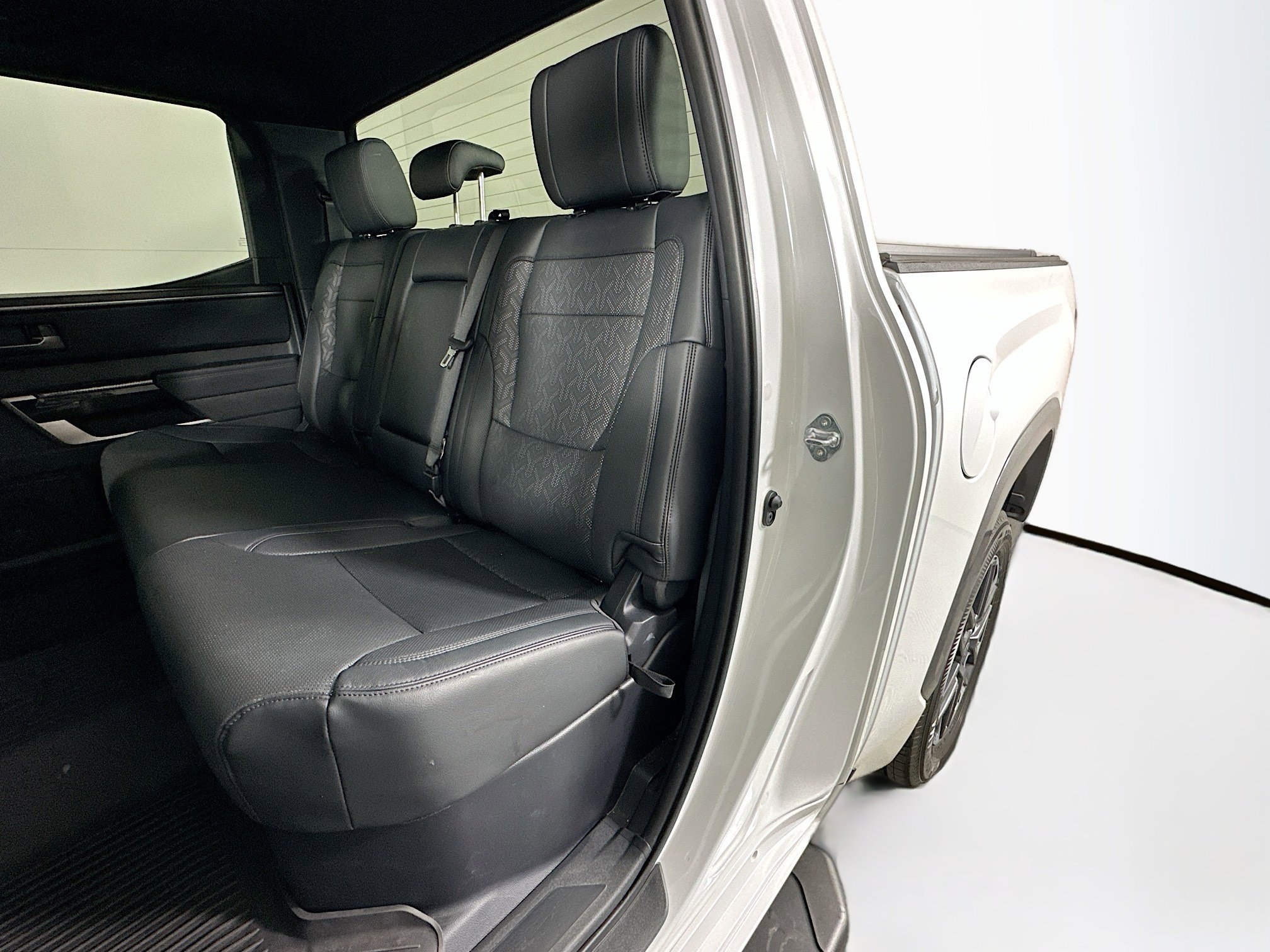 Used 2025 Toyota Tundra Limited image 25