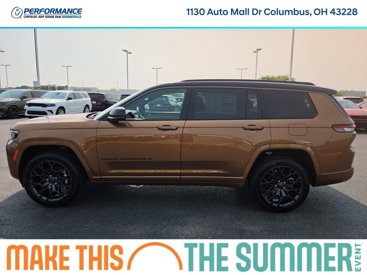 New 2026 Jeep Grand Cherokee L Summit w/ Obsidian Package AWD/4WD image 4