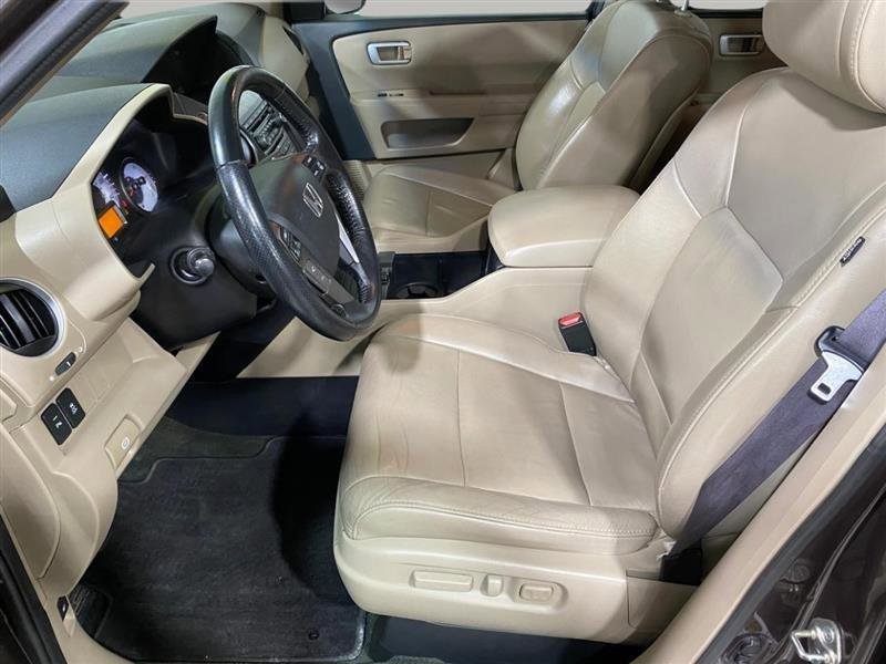 Used 2015 Honda Pilot Touring image 24