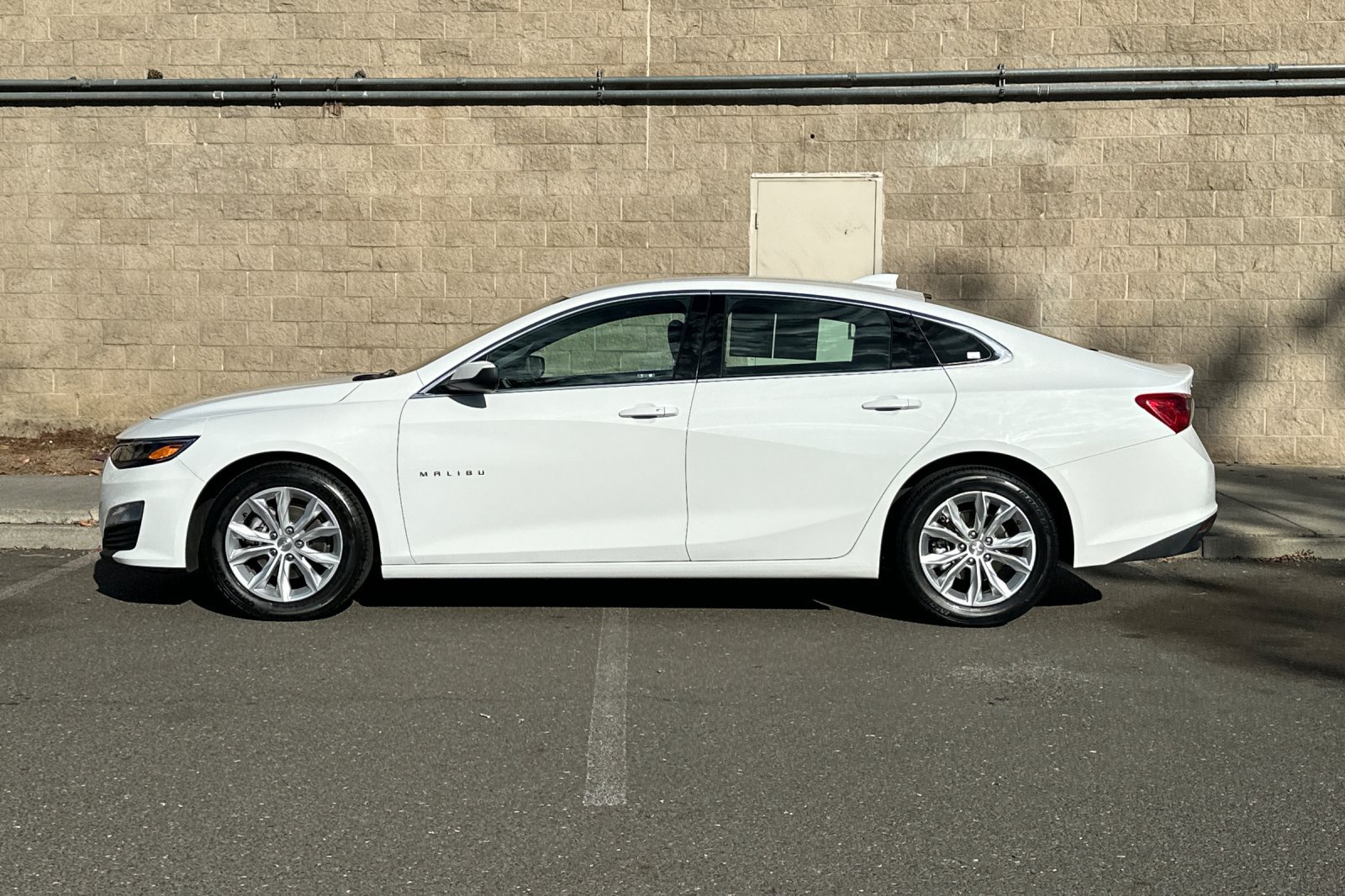 Used 2024 Chevrolet Malibu LT FWD image 6