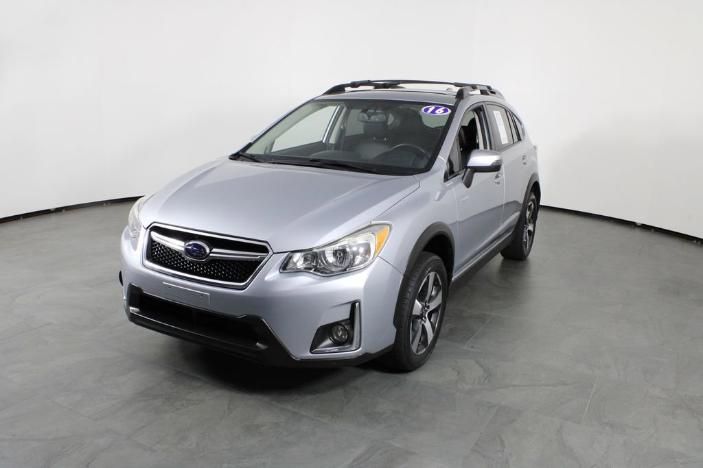 Used 2016 Subaru Crosstrek Touring image 2