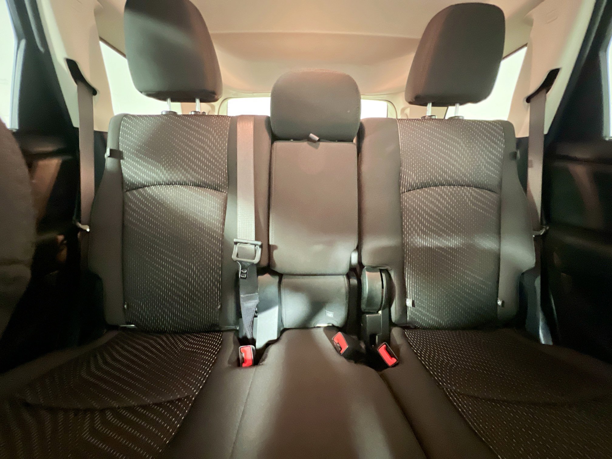 Used 2018 Dodge Journey SE image 33