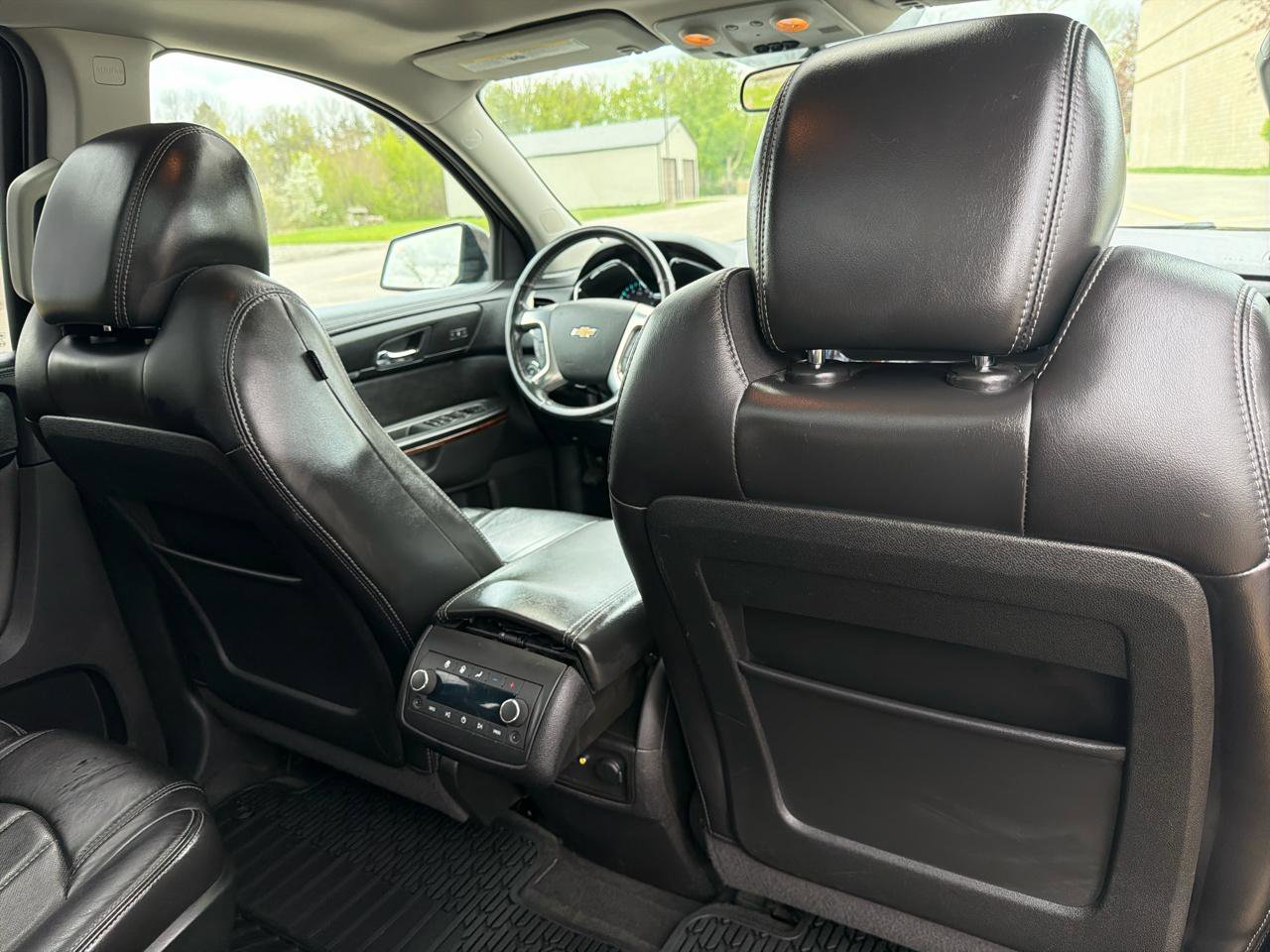 Used 2013 Chevrolet Traverse LTZ AWD/4WD image 29