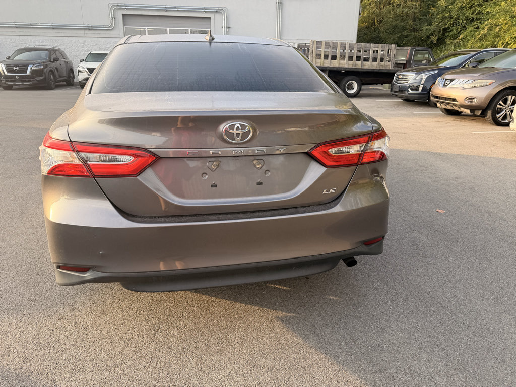 Used 2018 Toyota Camry LE w/ Audio Package FWD image 9