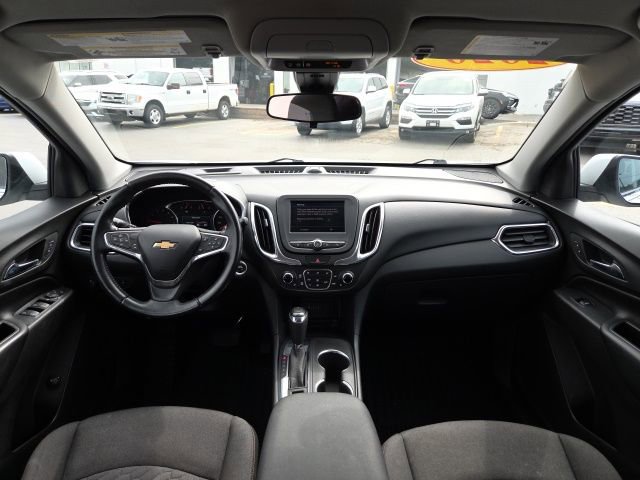 Used 2020 Chevrolet Equinox LT w/ Driver Convenience Package image 21