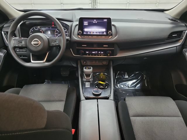 Used 2024 Nissan Rogue SV AWD/4WD image 11