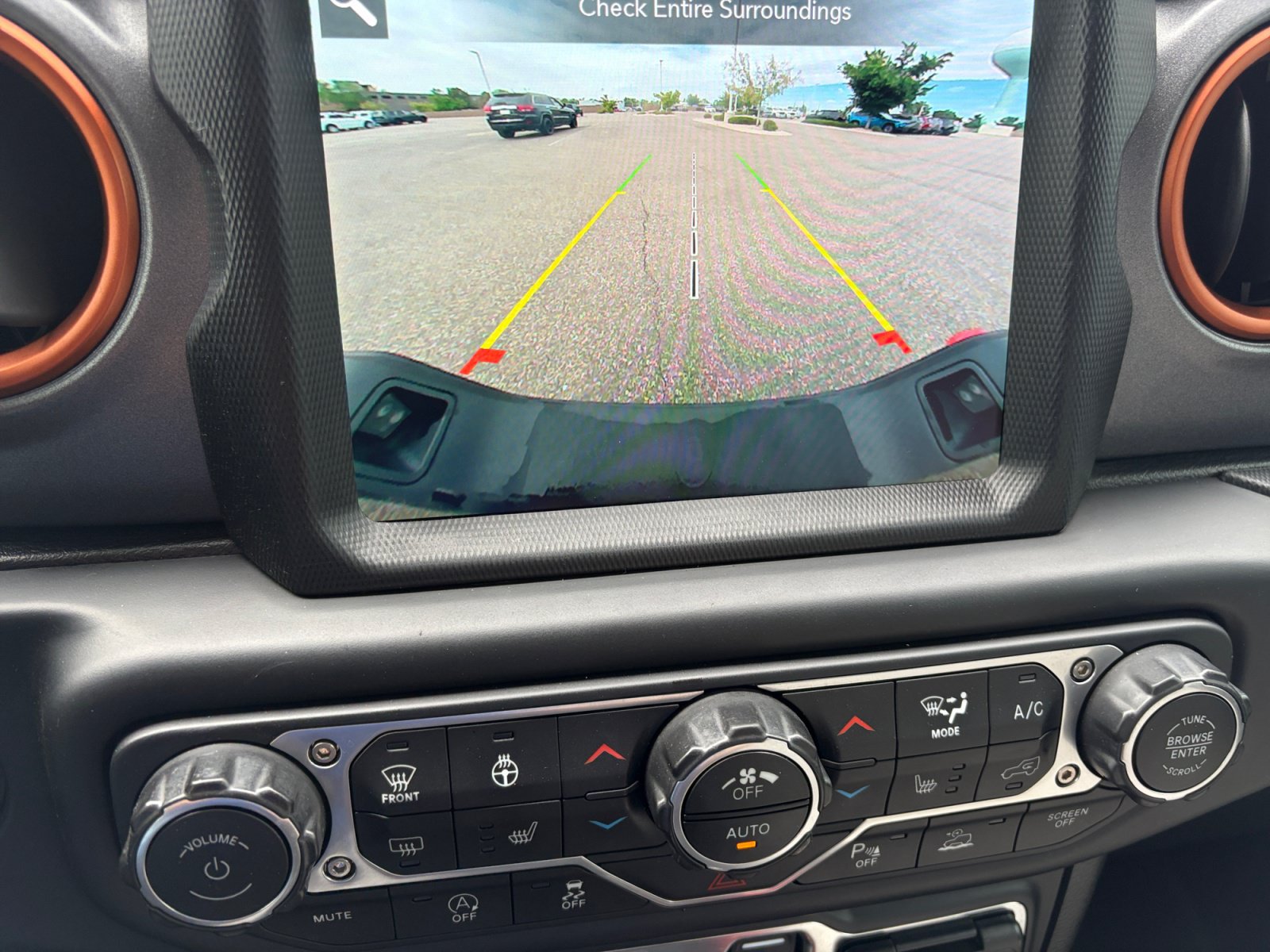 Used 2021 Jeep Gladiator Mojave AWD/4WD image 25