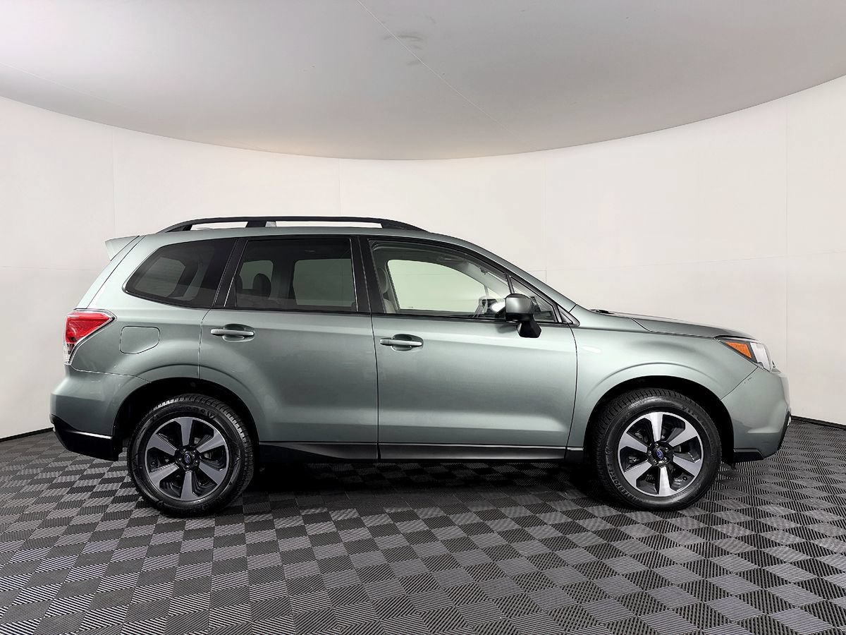 Used 2018 Subaru Forester 2.5i Premium AWD/4WD image 7