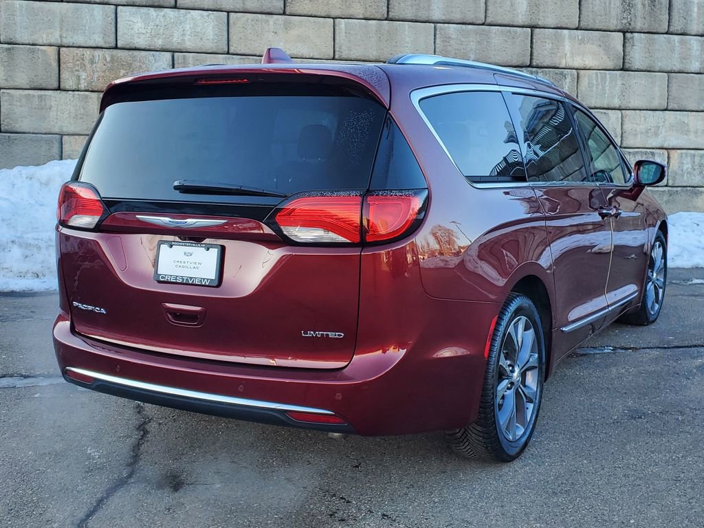 Used 2019 Chrysler Pacifica Limited w/ Tire & Wheel Group image 5