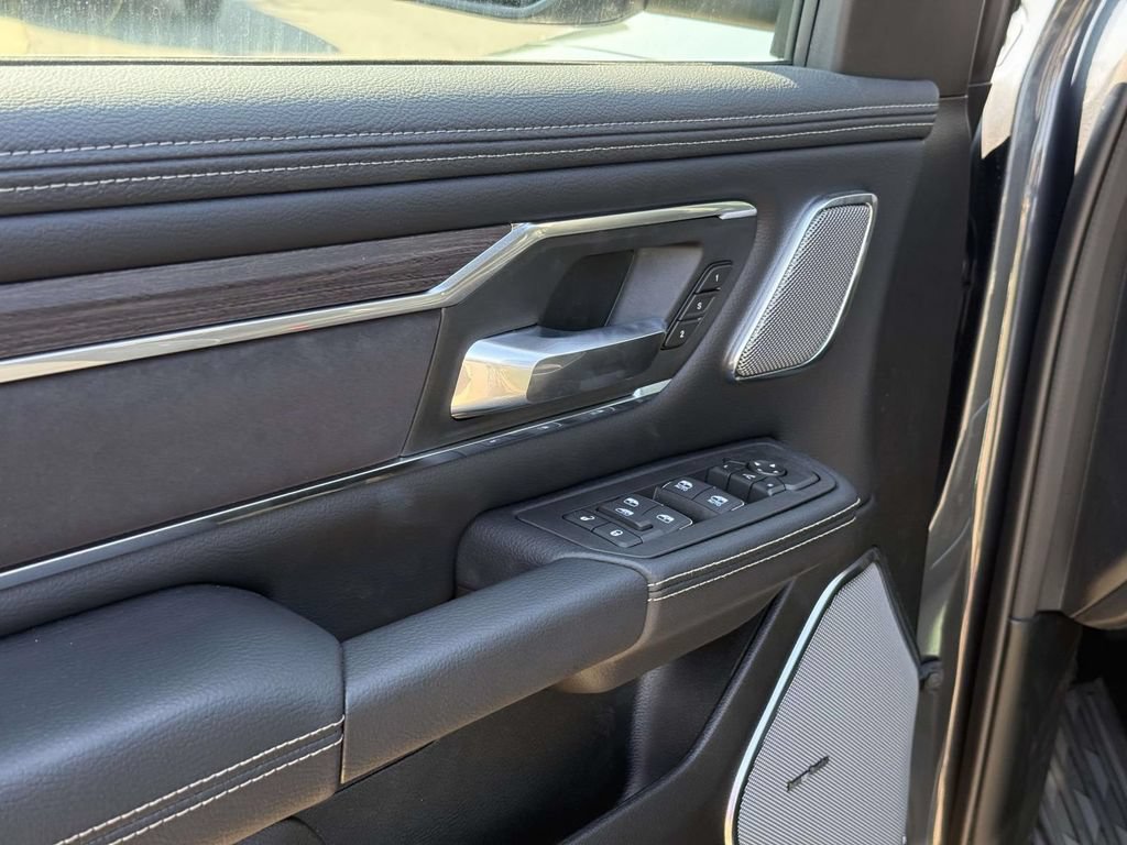 New 2026 RAM 1500 Laramie AWD/4WD image 33