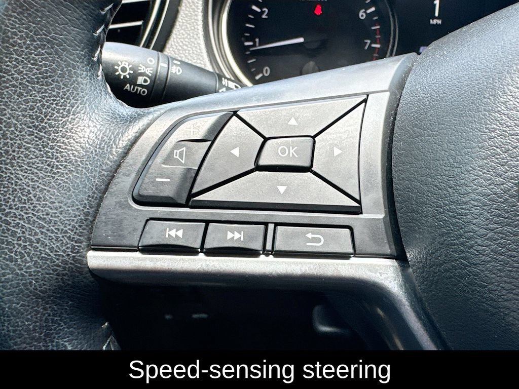 Certified 2022 Nissan Rogue Sport SV w/ Technology Package FWD image 11