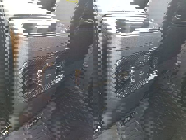 New 2026 GMC Sierra 1500 AT4 w/ Technology Package image 18