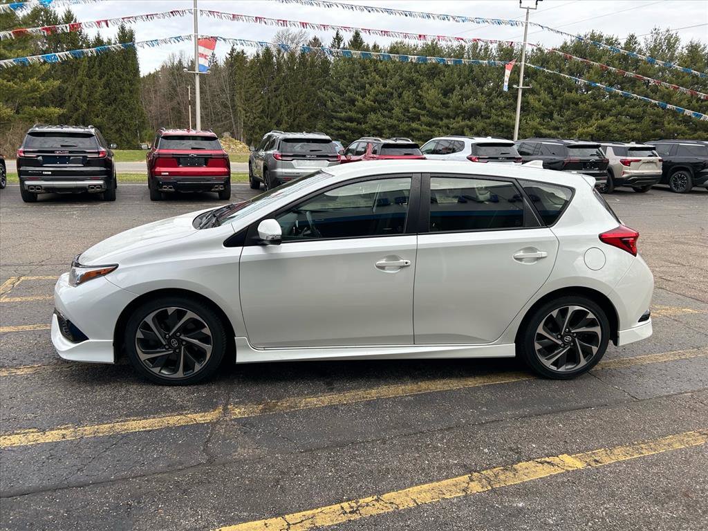 Used 2016 Scion iM image 3