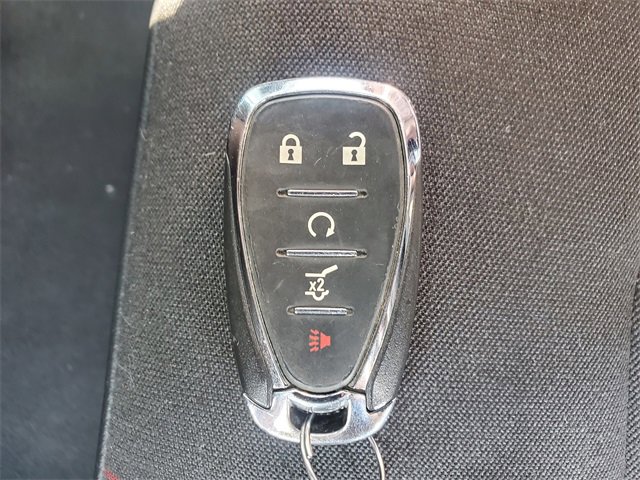 Used 2022 Chevrolet Equinox RS w/ LPO, Floor Liner Package image 30