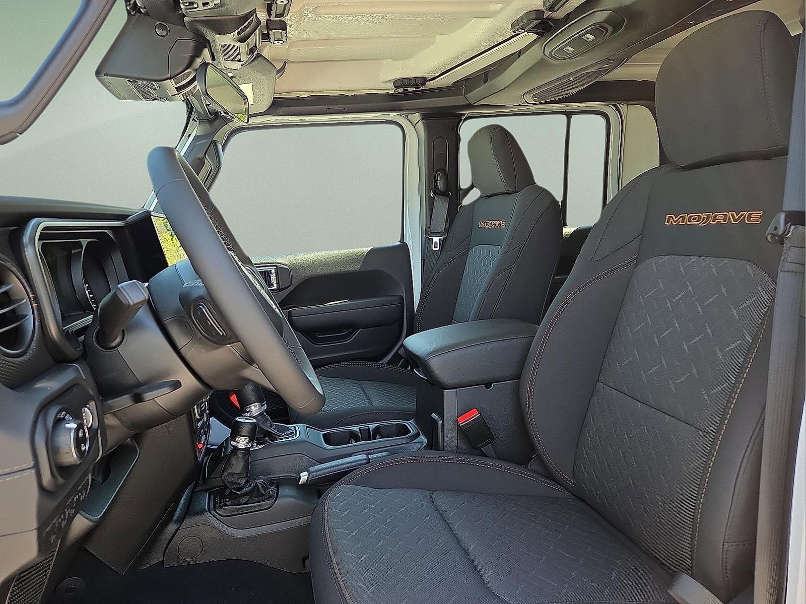 New 2025 Jeep Gladiator Mojave w/ Steel Bumper Group image 14