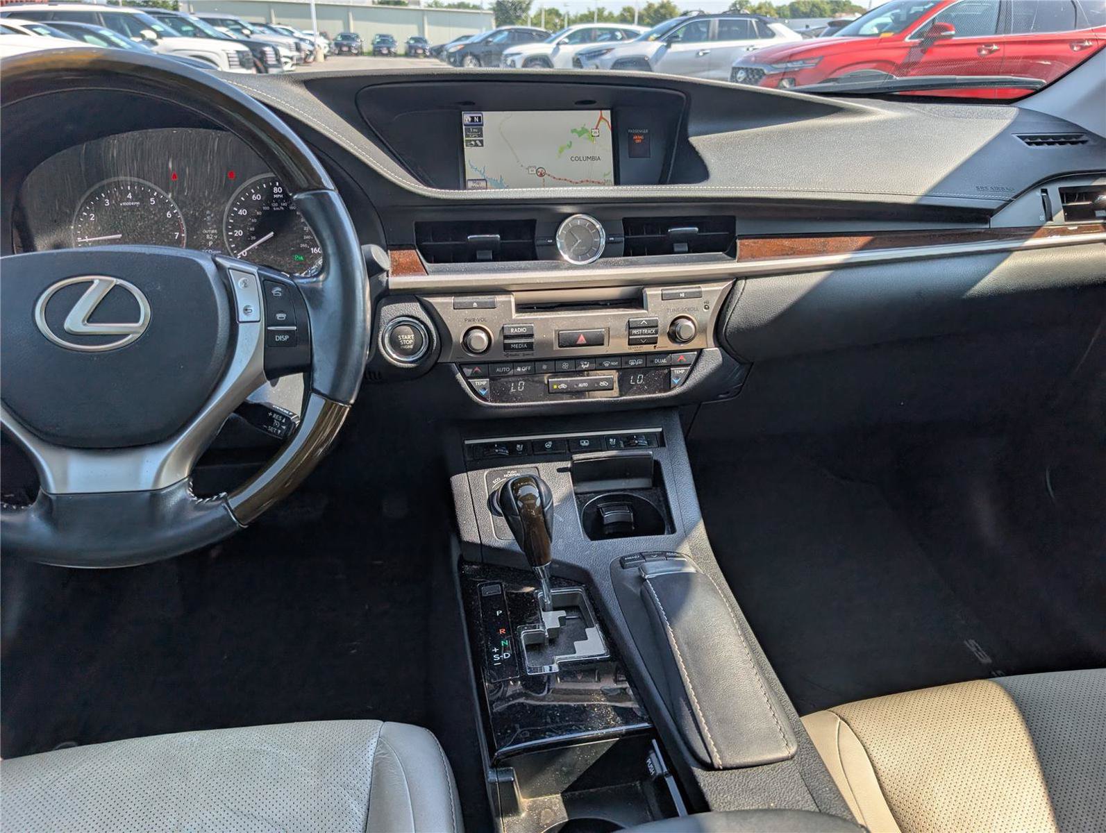 Used 2014 Lexus ES 350 w/ Luxury Package FWD image 17