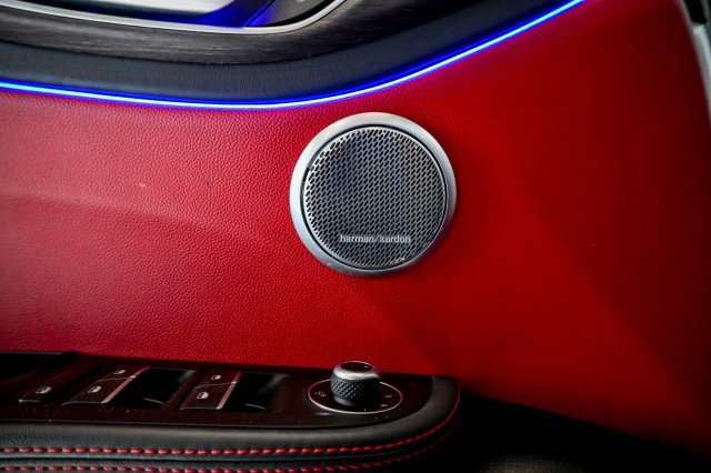 Used 2020 Alfa Romeo Giulia Ti AWD/4WD image 40
