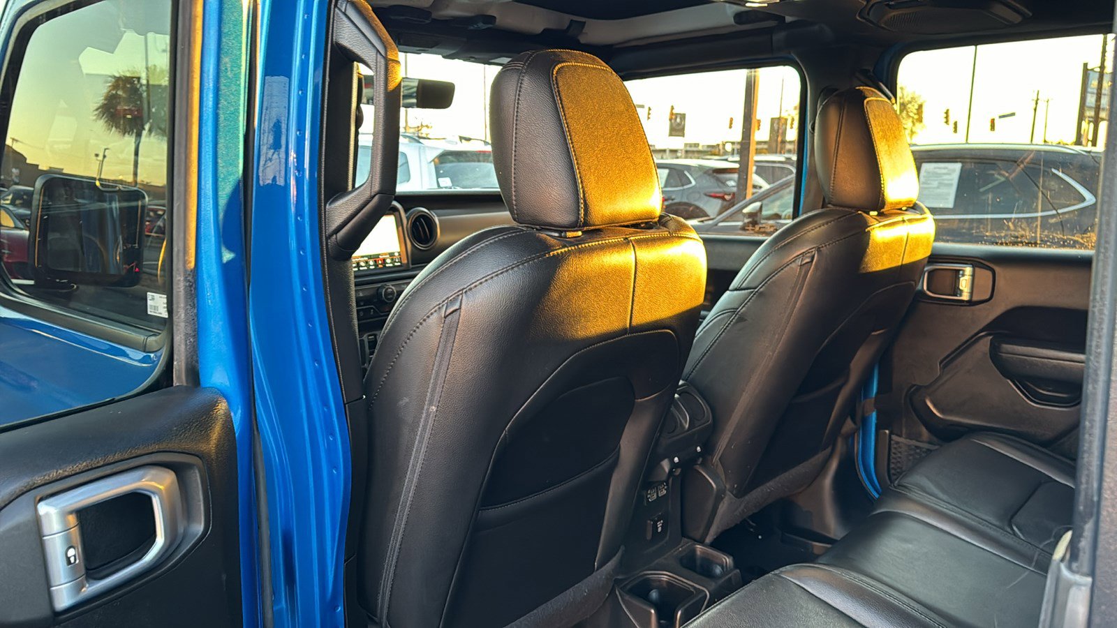 Used 2022 Jeep Gladiator Sport image 17