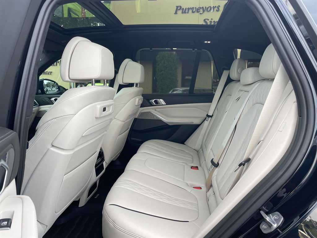 Used 2020 BMW X5 M50i w/ Executive Package AWD/4WD image 24