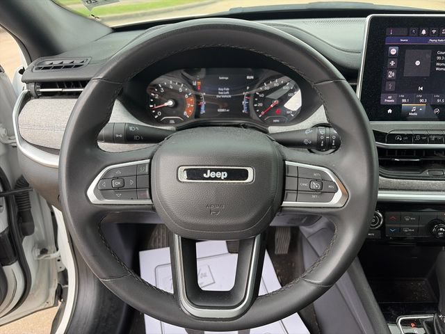 Used 2024 Jeep Compass Latitude AWD/4WD image 11