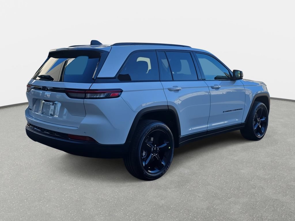 New 2025 Jeep Grand Cherokee 4WD image 5