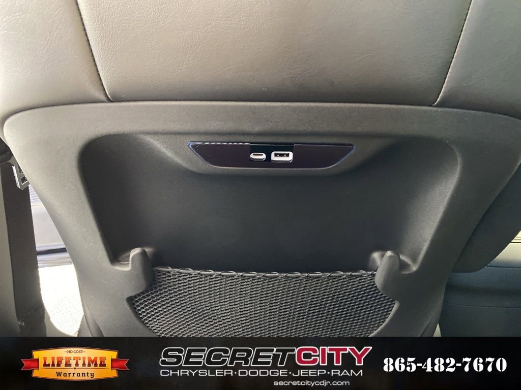 New 2026 Chrysler Pacifica Limited w/ S Appearance Package image 28