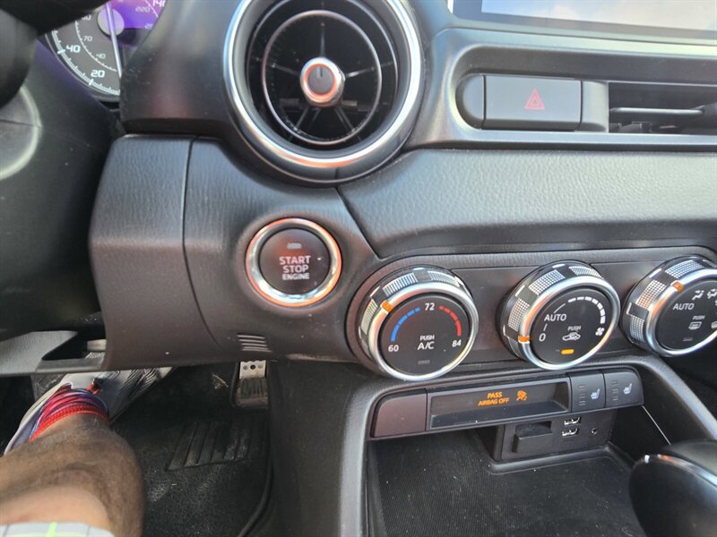 Used 2020 FIAT 124 Spider Abarth w/ Convenience Group image 20