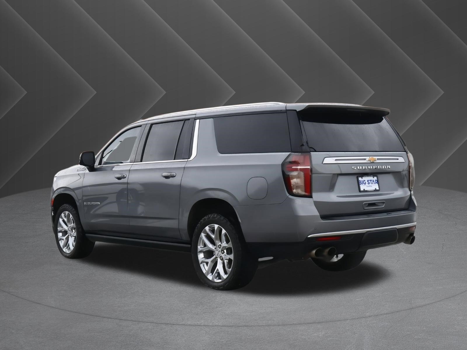 Used 2021 Chevrolet Suburban High Country image 3