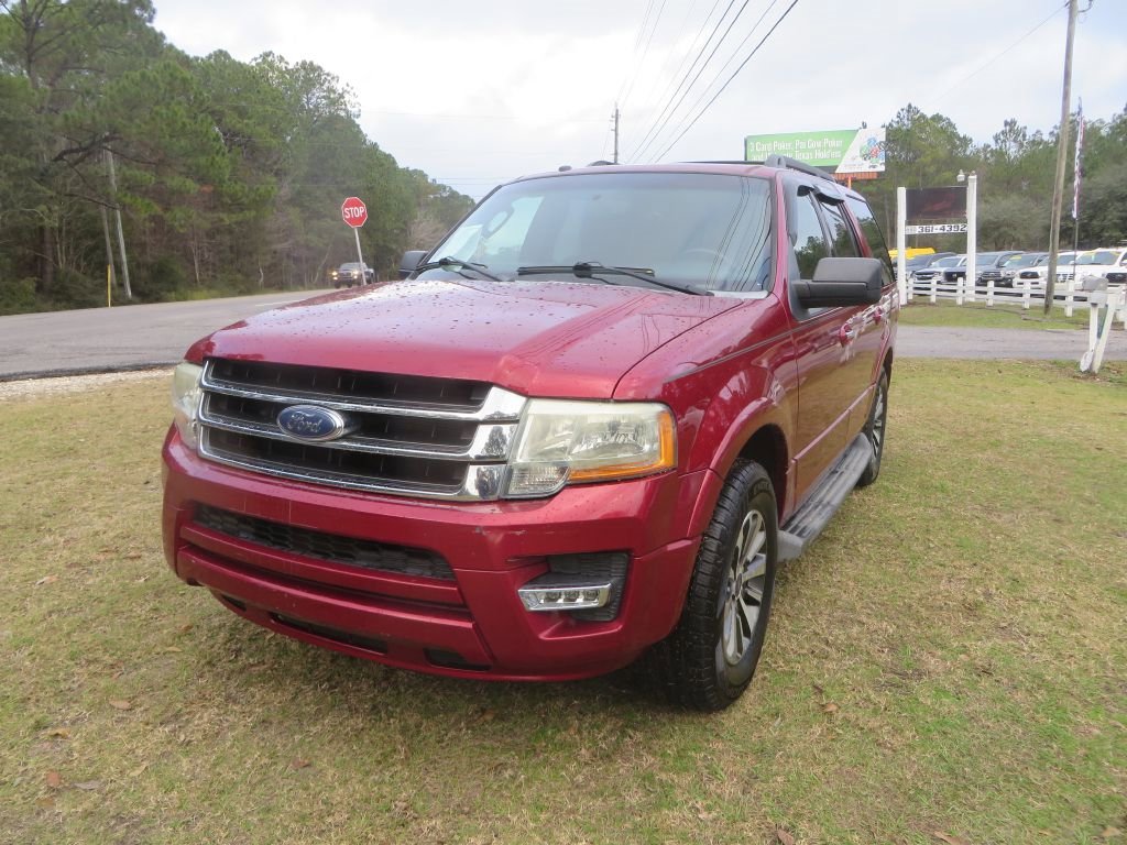Used 2015 Ford Expedition XLT w/ Equipment Group 201A RWD image 2