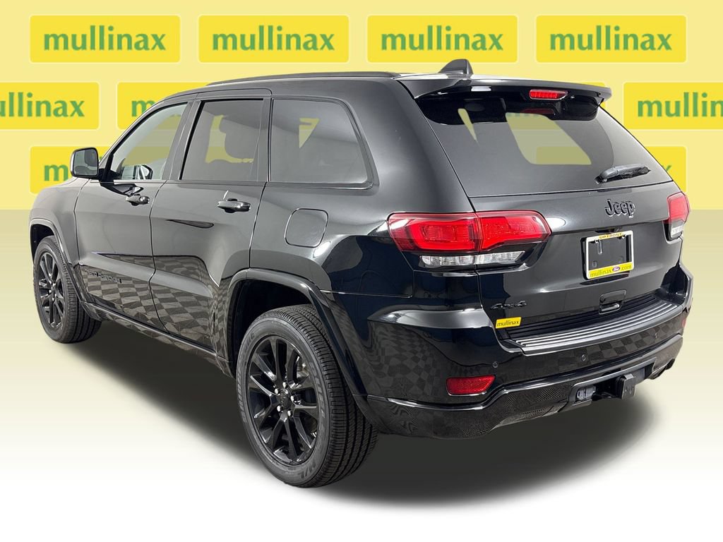Used 2020 Jeep Grand Cherokee Altitude AWD/4WD image 7