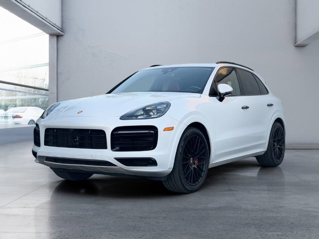 Used 2021 Porsche Cayenne GTS image 9