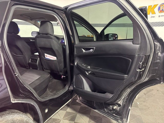 Used 2020 Ford Edge SE AWD/4WD image 15