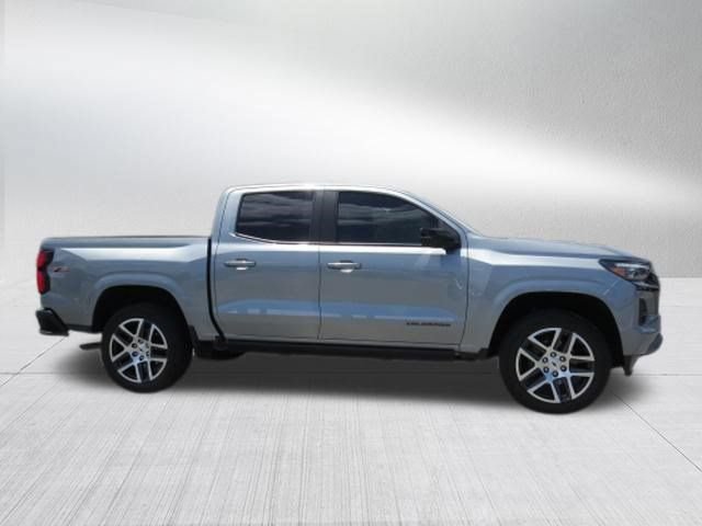 Used 2024 Chevrolet Colorado Z71 w/ Z71 Convenience Package 2 AWD/4WD image 2