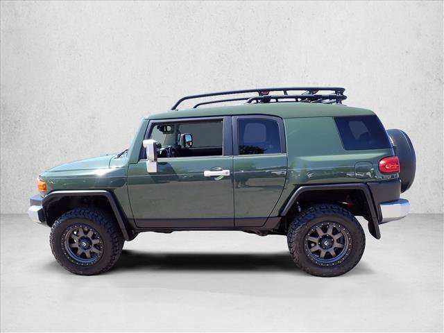 Used 2014 Toyota FJ Cruiser 4WD w/ Convenience Package image 2