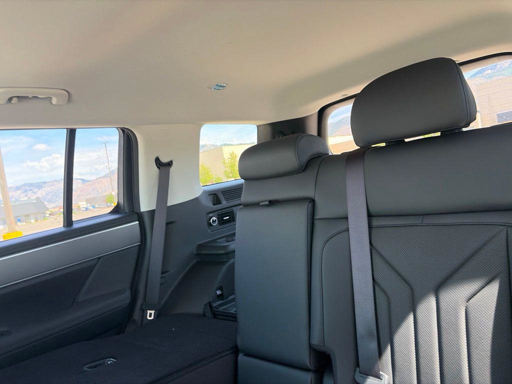 New 2026 Hyundai Santa Fe XRT AWD/4WD image 30