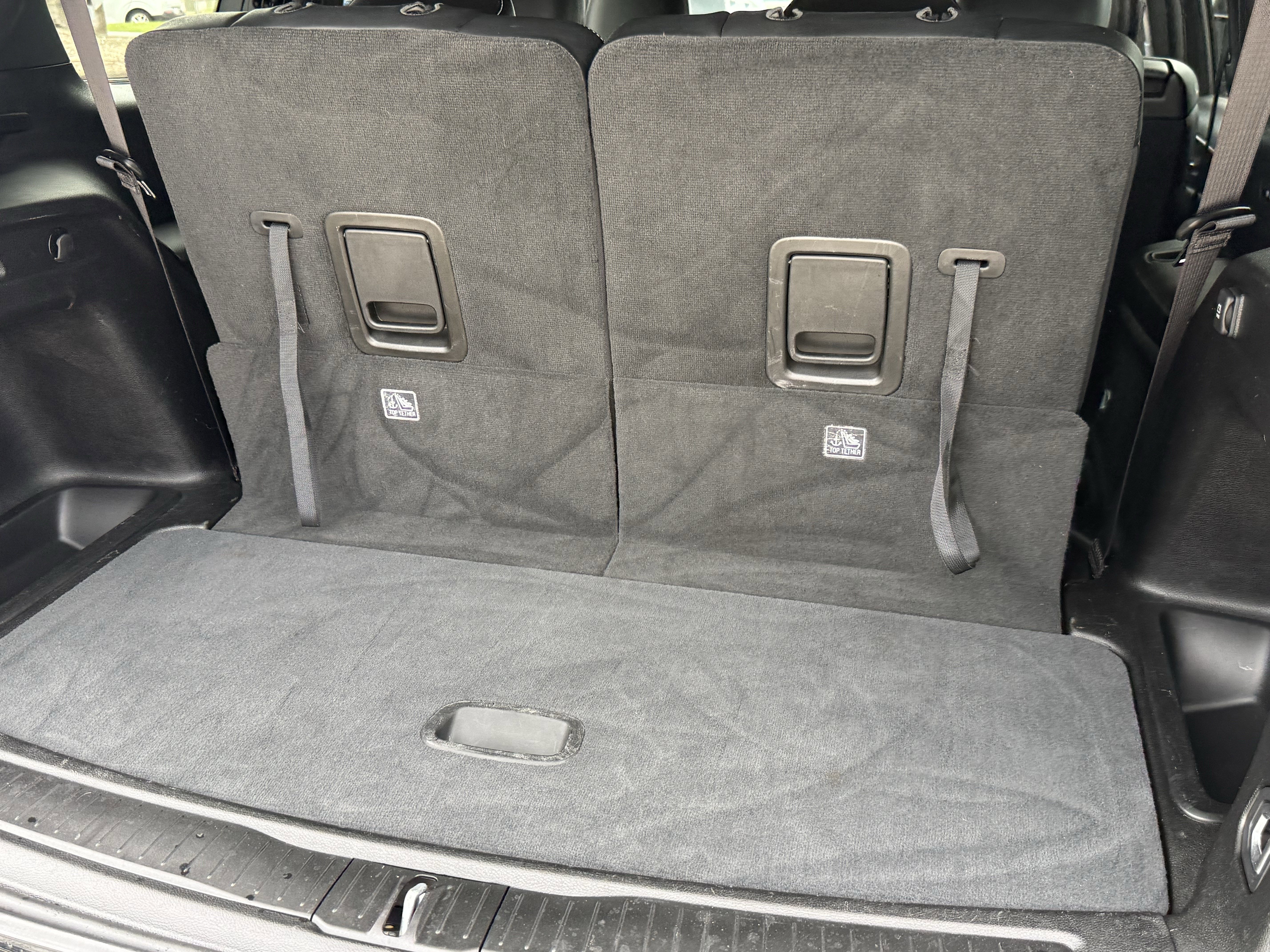 Used 2023 Jeep Grand Cherokee L Laredo image 32