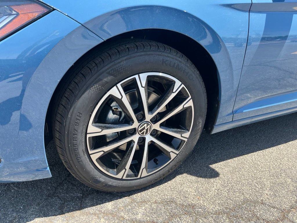 New 2026 Volkswagen Jetta Sport FWD image 9