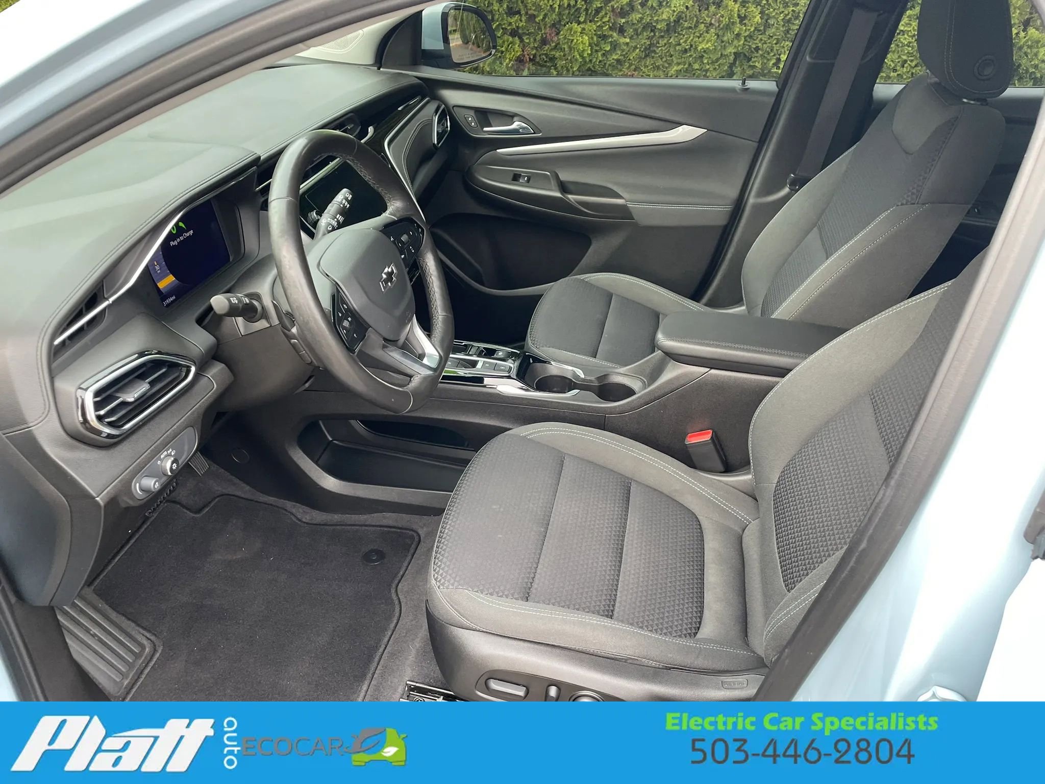 Used 2022 Chevrolet Bolt EUV LT w/ Comfort Package FWD image 21