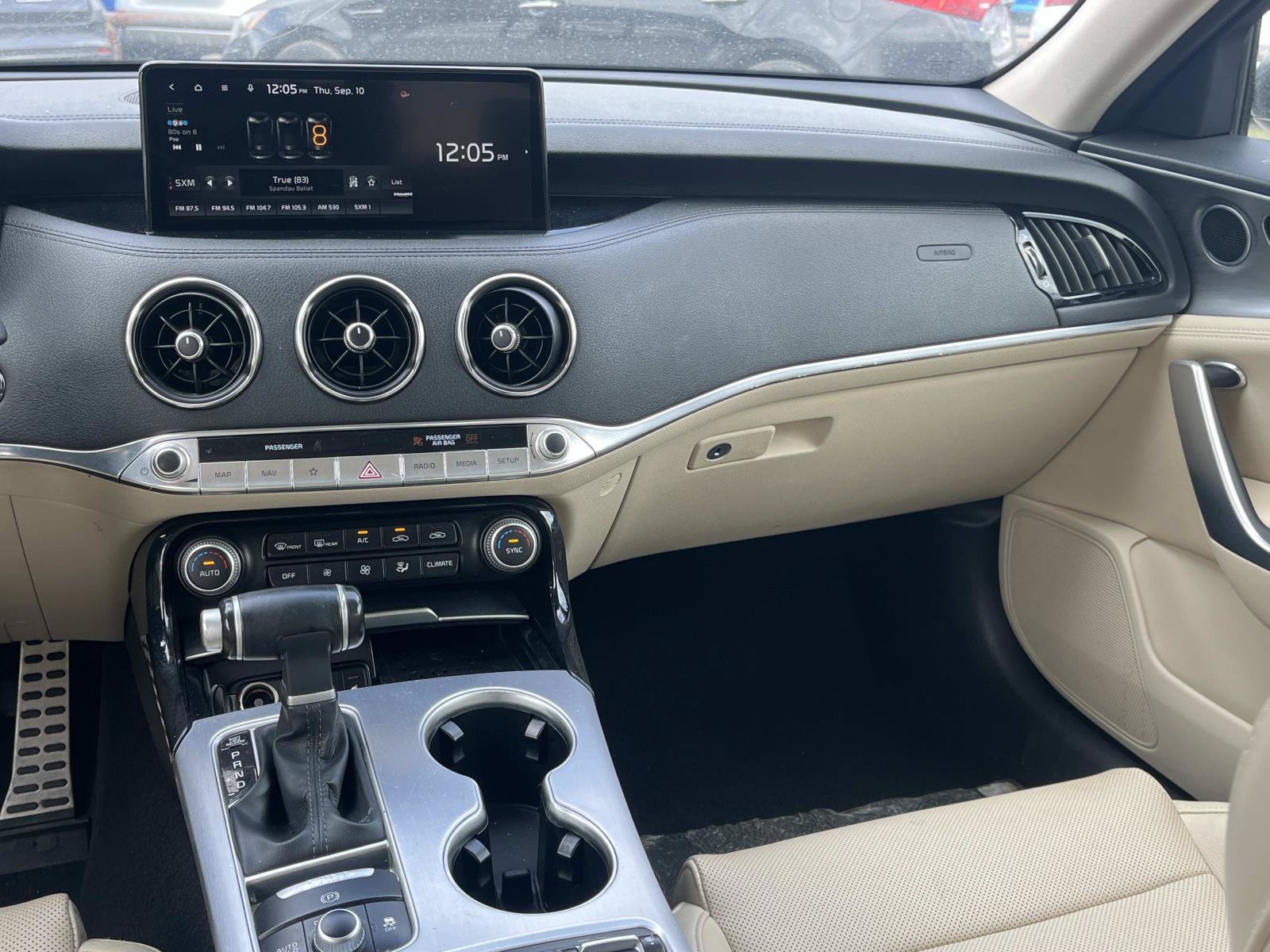 Used 2022 Kia Stinger GT1 RWD image 13
