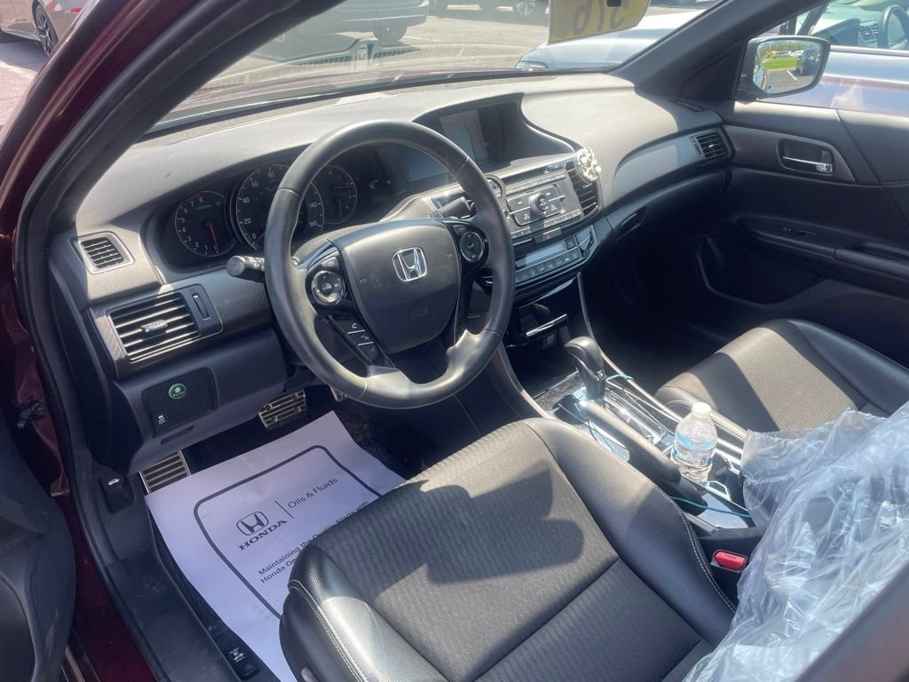Used 2016 Honda Accord Sport image 14