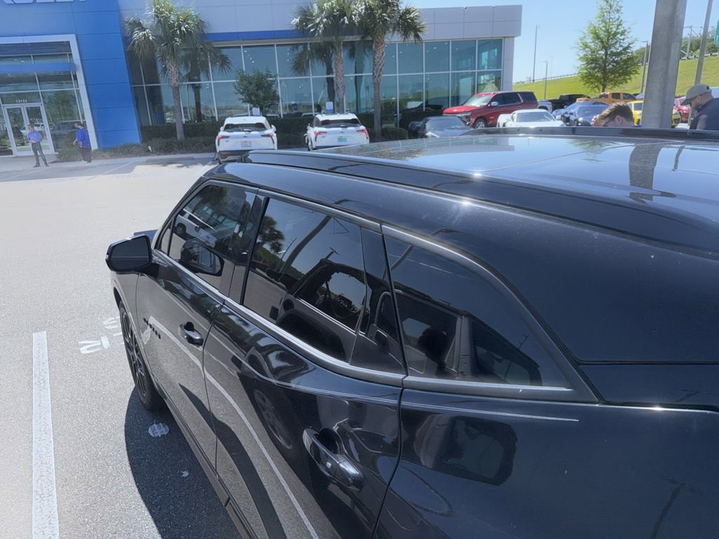 Used 2023 Chevrolet Blazer RS w/ Driver Confidence II Package FWD image 5