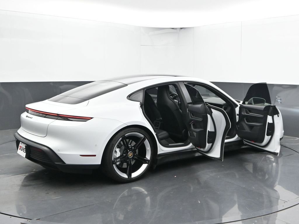 Used 2020 Porsche Taycan 4S image 60