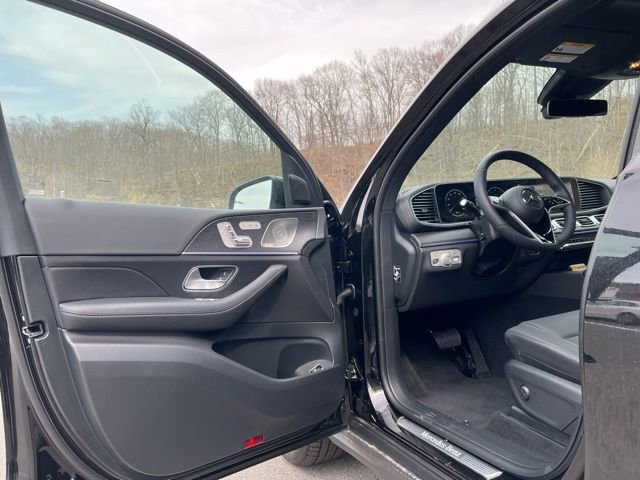 New 2025 Mercedes-Benz GLS 450 4MATIC image 23