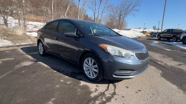 Used 2016 Kia Forte LX w/ LX Popular Plus Package image 2