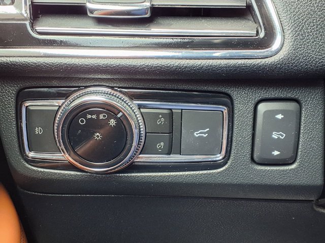 Used 2020 Lincoln Navigator L Reserve w/ Luxury Package AWD/4WD image 16