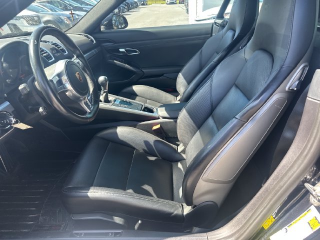 Used 2016 Porsche Cayman RWD image 9