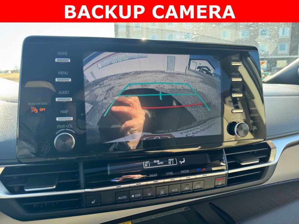 Certified 2023 Toyota Sienna XLE w/ XLE Plus Package image 5