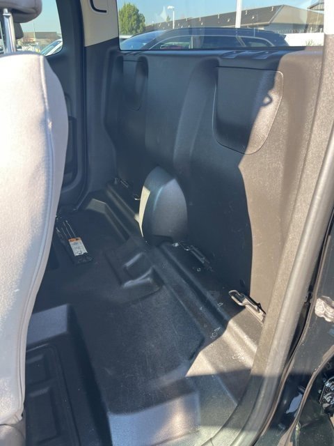 Used 2020 Chevrolet Colorado W/T image 9