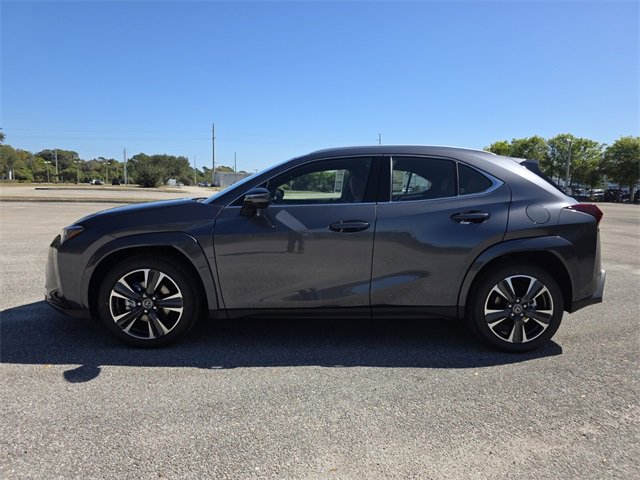 New 2025 Lexus UX 300h FWD image 6